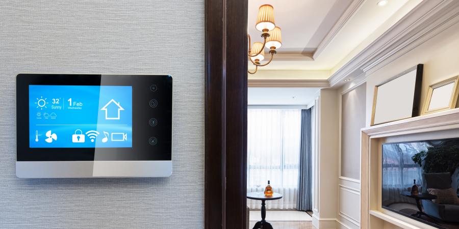 banner of The Perfect Smart Home Needs a Great Smart Display